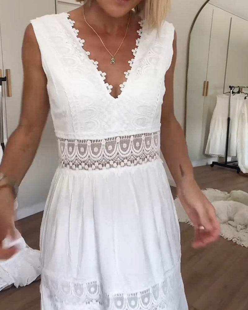 Lovaé™ | Elegant Blondekjole med V-udskæring