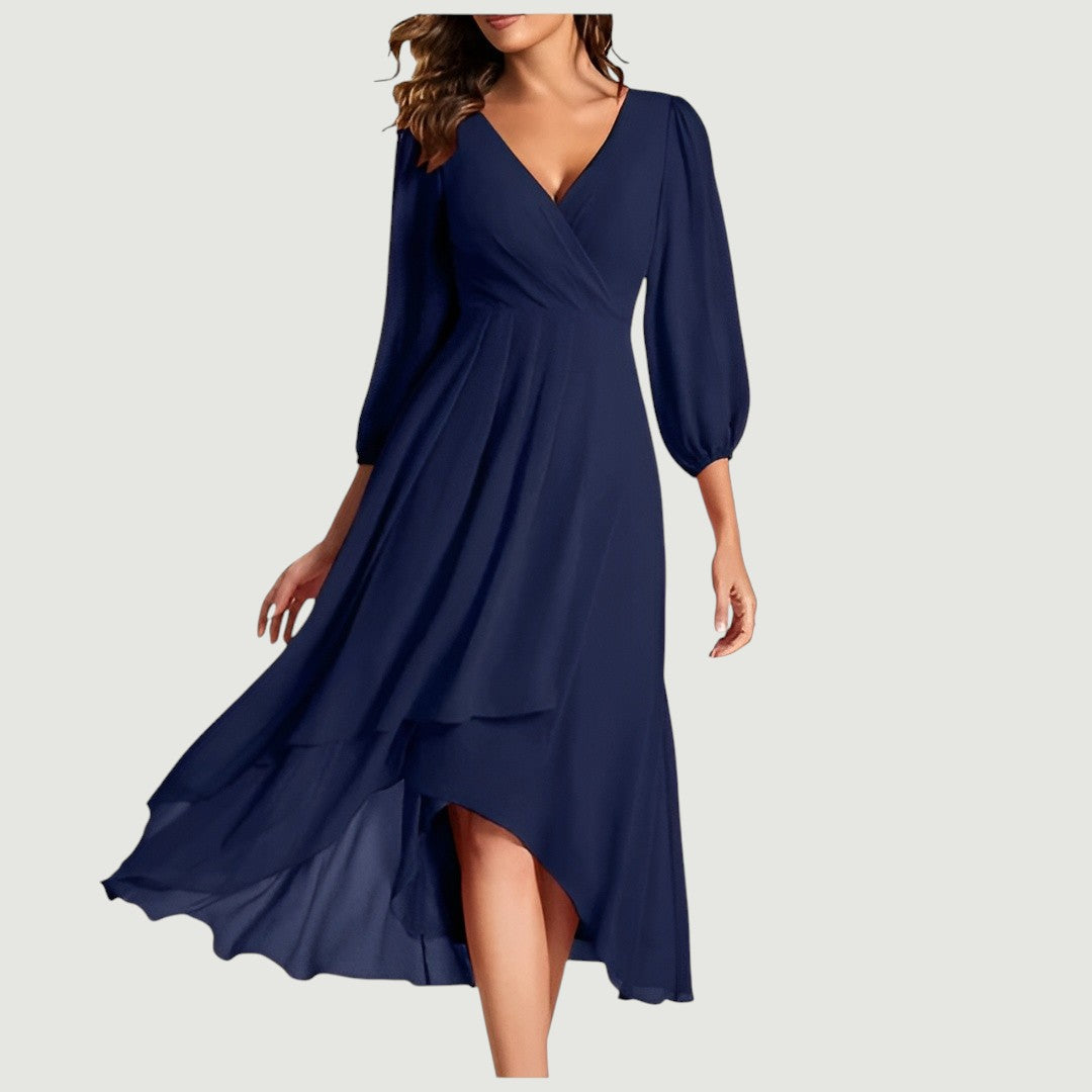 Lovaé™ | Elegant V-halsdesign med asymmetrisk fald